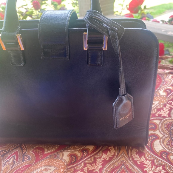 YVES SAINT LAURENT - Picture 2 of 7